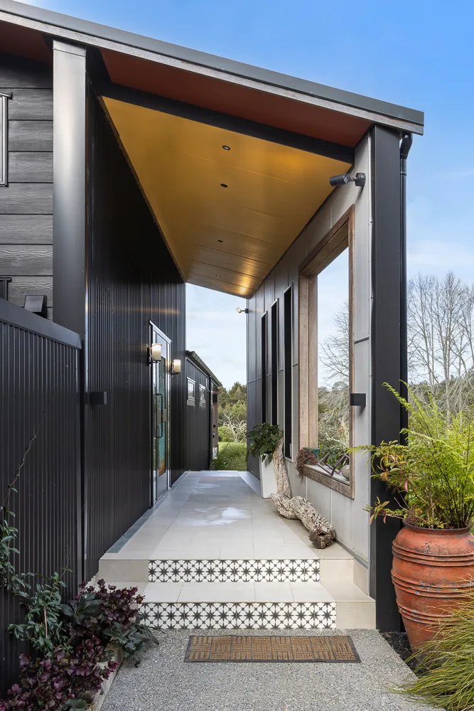 Modern cladding detail on an Auckland home