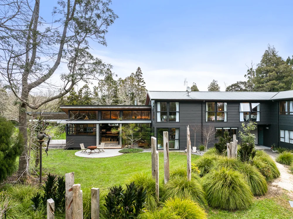 West Auckland new home built by Baker Brothers Construction